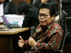 Canda Hakim Binsar yang Tantang Ahli Kubu Jessica Minum Sianida di Pengadilan