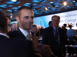 UEFA Bakal Terus Lawan FIFA untuk Gagalkan Piala Dunia 2 Tahunan!