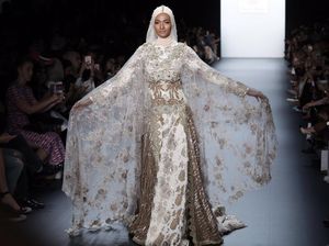 Foto: Lihat Lagi 20 Karya Anniesa Hasibuan di New York Fashion Week
