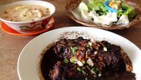 Aduh Sedapnye Gabus Pucung dan Sayur Besan Asli Betawi