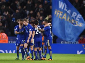 Bercerminlah pada Blackburn, Leicester