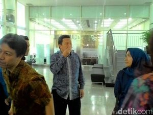 Boy dan Erick Thohir Daftar Tax Amnesty di Kantor Pajak Sudirman