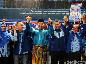 Tak Hanya Gubernur Riau, Anak-Mantu Walkot Pekanbaru Juga Dijadikan Pejabat