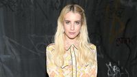 Gaya Bohemian Emma Roberts dengan Busana Seperti Motif Batik