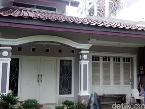 Penampakan Gudang Narkoba Gatot Brajamusti