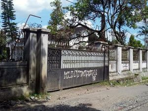 Ini Penampakan Padepokan Aa Gatot Brajamusti yang Kini Mati Suri Ini Penampakan Padepokan Aa Gatot Brajamusti yang Kini Mati Suri