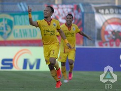 Airlangga Sucipto Hat-trick, Sriwijaya FC Hantam Madura United 5-2