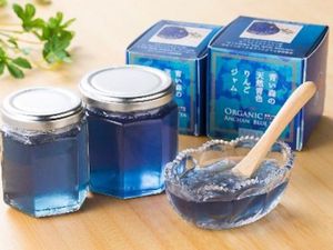 Wouw! Cantiknya Selai Apel Warna Biru Buatan Jepang Ini!