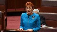 Bikin Marah! Politisi Anti-Islam Pakai Burqa di Parlemen Australia