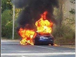 Tesla Model S Kembali Terbakar