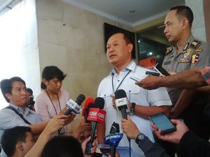 Polri Serahkan Petinggi Gafatar Tersangka Penistaan Agama ke Kejari Cibinong Polri Serahkan Petinggi Gafatar Tersangka Penistaan Agama ke Kejari Cibinong