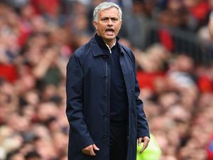 Mourinho: Dukungan Suporter MU Sangat Istimewa