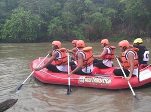 Musi Triboatton, Saat 3 Jenis Perahu Berlomba Taklukan Sungai Musi Musi Triboatton, Saat 3 Jenis Perahu Berlomba Taklukan Sungai Musi