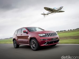 Adu Balap Jeep Lawan Pesawat Adu Balap Jeep Lawan Pesawat