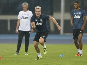 Phil Jones: Cedera Lagi, Cedera Lagi