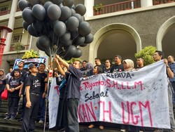 Tak Hanya Dosen, Mahasiswa Fakultas Hukum Juga Protes Rektor UGM Soal Pemilihan Dekan