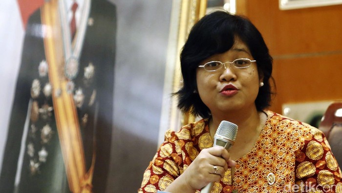 Tim Pencari Fakta (TPF) mengumumkan hasil investigasi soal testimoni Freddy Budiman di PTIK, Jakarta, Kamis (15/9/2016). Hasilnya, tidak ada aliran dana ke petinggi Polri seperti yang disebutkan Haris Azhar. Tetapi, ada temuan adanya aliran dana dari napi lain ke perwira menengah Polri.