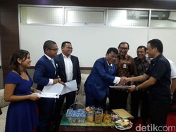 Hotman Paris, Bisnis Kantor Pengacara, dan Pengampunan Pajak