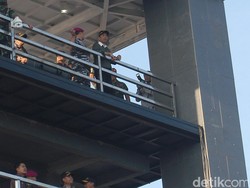 Jokowi Saksikan Latihan Tempur TNI AL di Situbondo