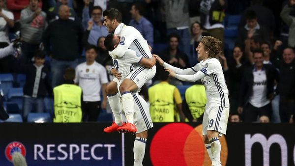 Madrid Tundukkan Sporting 2-1