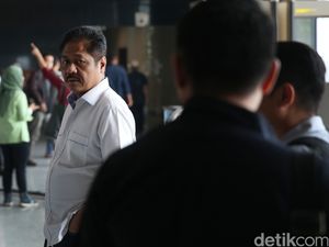 Kasus Korupsi Infrastruktur, Budi Keluhkan Vonis Ringan Damayanti Kasus Korupsi Infrastruktur, Budi Keluhkan Vonis Ringan Damayanti