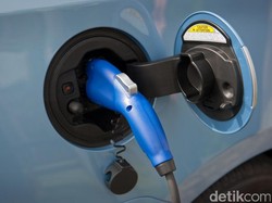 Menteri Jokowi Merapat ke Kantor Luhut Sore Ini, Bahas Insentif Kendaraan Listrik