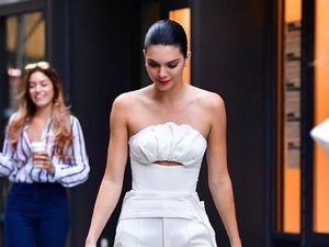 Curhat Kendall Jenner yang Sering Bertengkar dengan Kylie Karena Busana