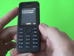 Bertahan Pakai Nokia Jadul di Zaman iPhone