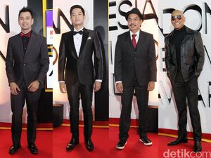 Pesona Para Seleb Pria di Indonesia Television Awards 2016