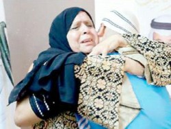 Mengharukan! Ibu dan Anak Palestina yang Terpisah Lama ini Bertemu Saat Haji