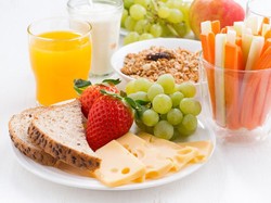 Tips Penyesuaian Pola Makan setelah Puasa Ramadhan dari Pakar Gizi UGM