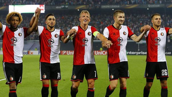 Feyenoord Kalahkan MU 1-0