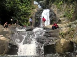 Curug Lalay & Pengantin, Duo Cantik di Perbatasan Bogor-Karawang