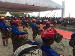 Wisatawan Mancanegara Terpesona Festival Senggigi: Sangat Menarik!