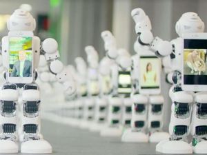 100 Robot Ikut Antre iPhone 7