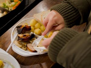 Prancis Akan Keluarkan Larangan Alat Makan Plastik pada Tahun 2020