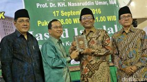 Sinarmas Wakafkan 10.000 Alquran ke KAHMI