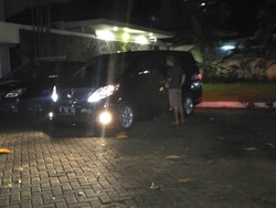 Suasana di Rumah Dinas Irman Gusman, Tiga Mobil Keluar Masuk
