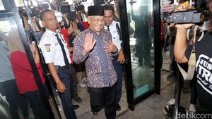 Irman Gusman Ditangkap, AM Fatwa Datangi KPK