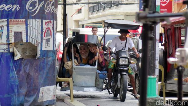 Bintang Trinity, The Nekad Traveler Coba Transportasi Lokal Filipina