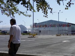 Pembukaan KTT GNB di Venezuela yang Ngaret dan Pembahasan Sarat Kepentingan