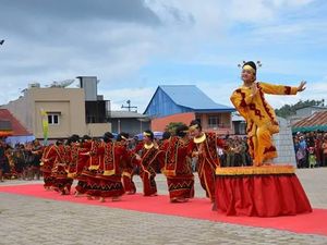 Pesta Yaahowu Ono Niha Sukses Digelar di Nias