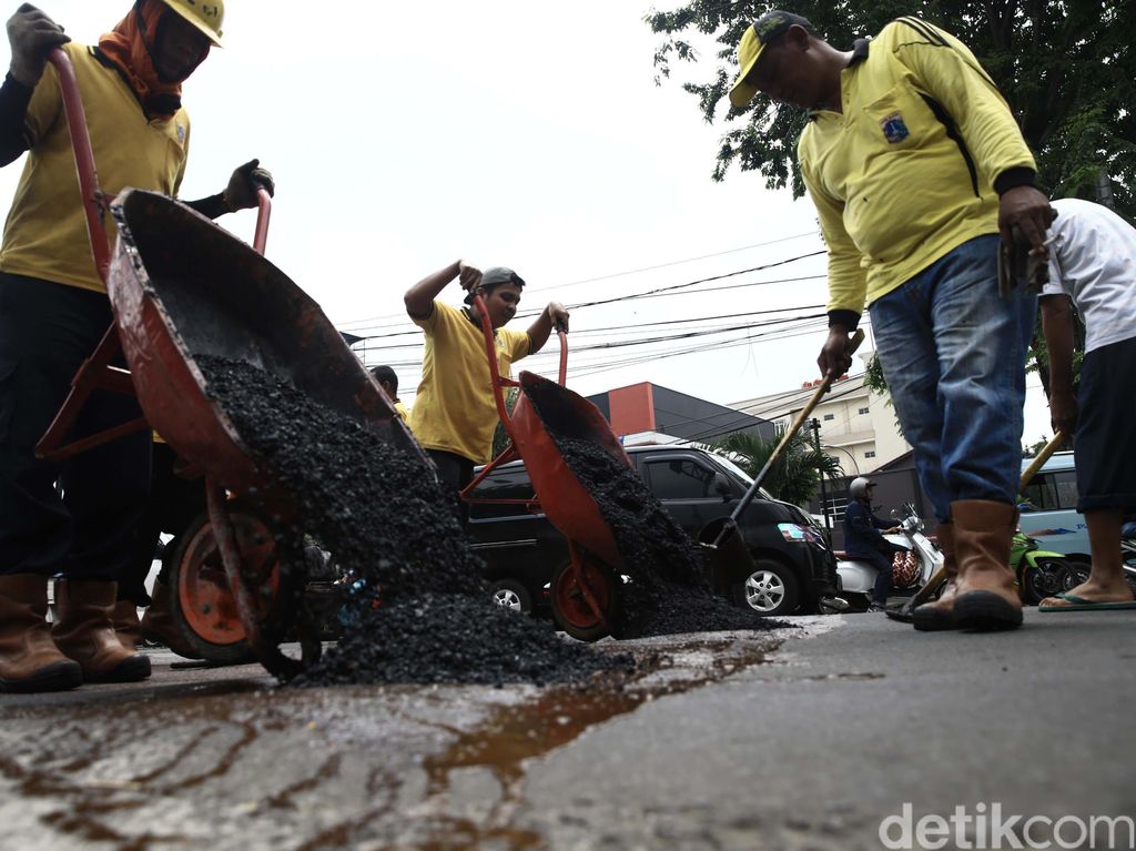 Kualitas Jalanan di Jakarta Buruk, Kapan Sih Diperbaikinya? Kualitas Jalanan di Jakarta Buruk, Kapan Sih Diperbaikinya?