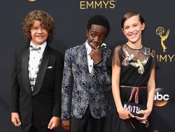 Bintang-bintang Cilik Stranger Things Perdana Hadiri Emmy 2016