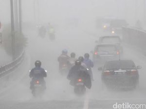 BMKG Prediksi Sebagian Besar Wilayah RI Hujan Lebat 5 Hari ke Depan