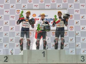 Andi Gilang dan Gerry Salim Naik Podium di Zhuhai