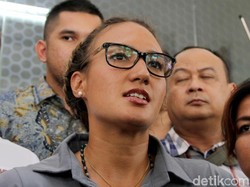 Tak 1 Scene dengan Gatot Brajamusti di Film Azrax, Nadine Tak Tahu Soal Senpi