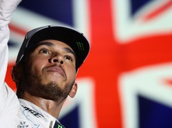 Kehilangan Puncak Klasemen, Hamilton Tak Terlalu Risau