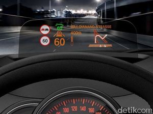 Apa Bedanya Head Up Display di MINI Clubman dan BMW?