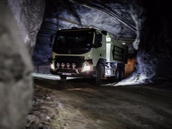 Truk Tambang Dilarang Keras Minum BBM Subsidi, Bandel Langsung Disikat!